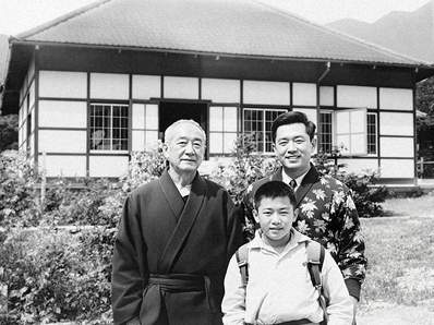 長谷川ファーム創業者一家の写真